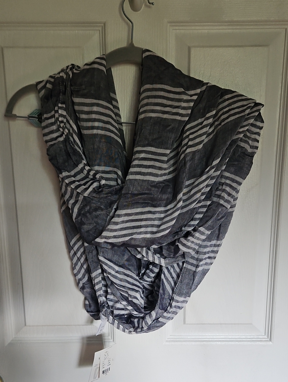 New York & Co  Infinity Boho, Beachy Lightweight Scarf